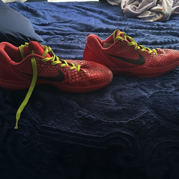 Kobe Reverse Grinches (Red and Green)